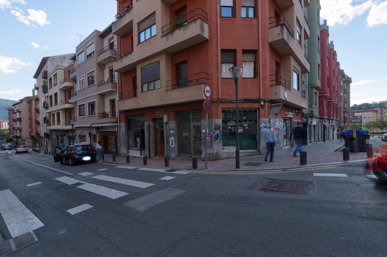 Vivienda Turistica Junto Al Ayuntamiento Apartment Bilbao Exterior photo