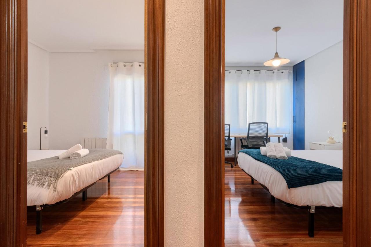 Vivienda Turistica Junto Al Ayuntamiento Apartment Bilbao Exterior photo
