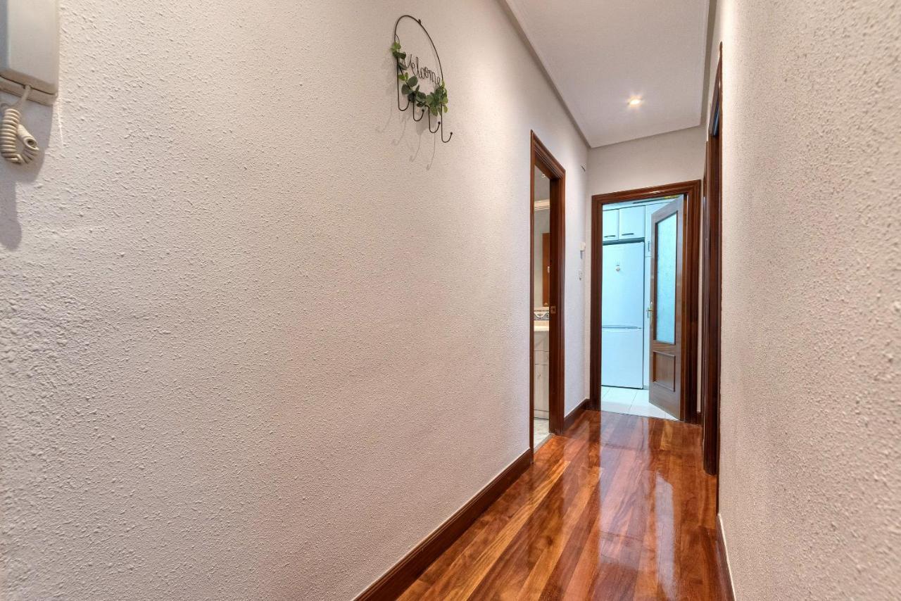 Vivienda Turistica Junto Al Ayuntamiento Apartment Bilbao Exterior photo